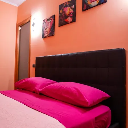 Ltpanella Jacqueline *