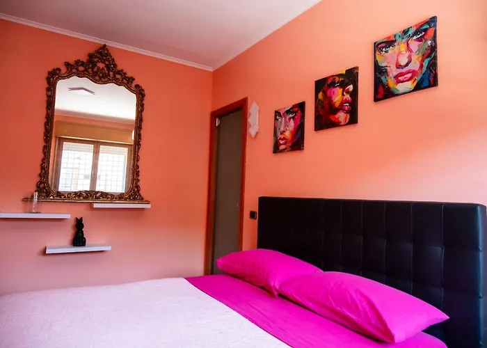 Ltpanella Jacqueline