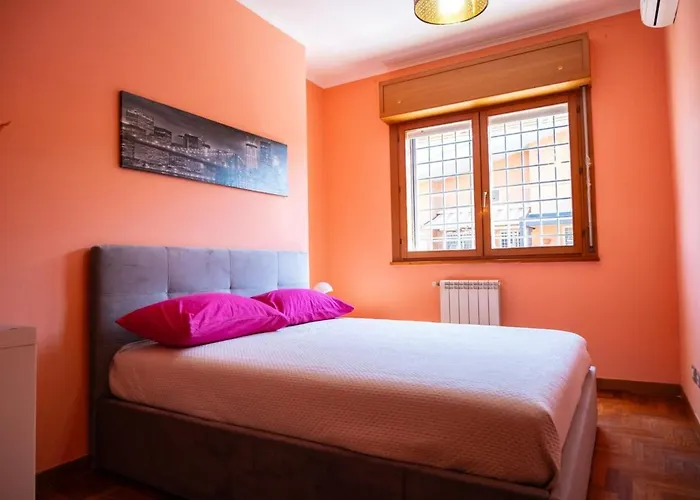 Ltpanella Jacqueline *