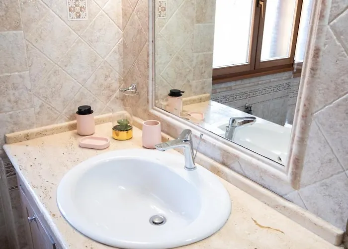 Ltpanella Jacqueline *