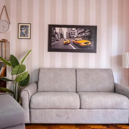 Ltpanella Jacqueline *